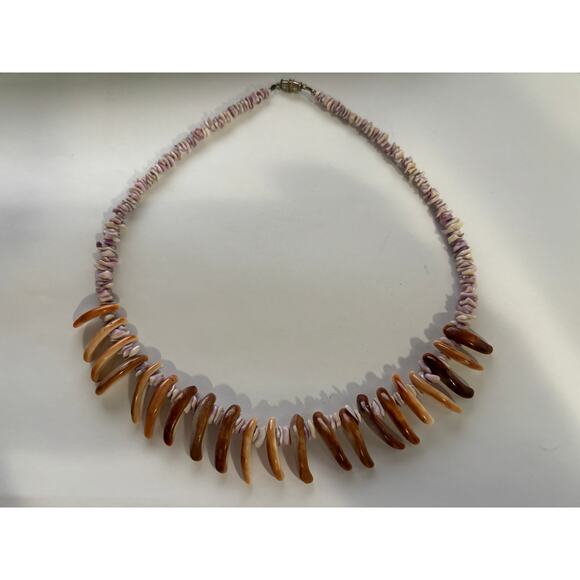 Vintage Shell Bib Necklace Purple & Tan - Picture 1 of 3